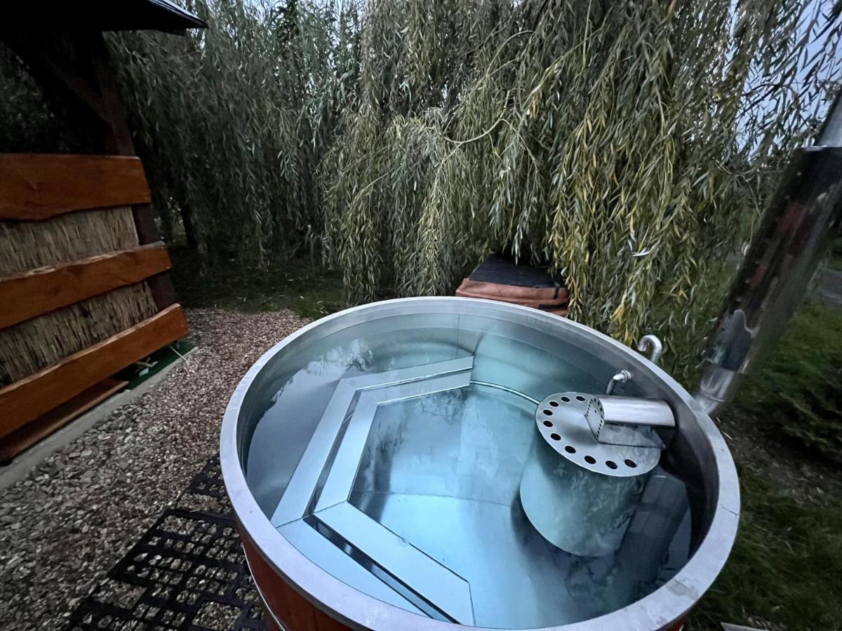 Domek U Rybnika Schloss Bosig エクステリア 写真